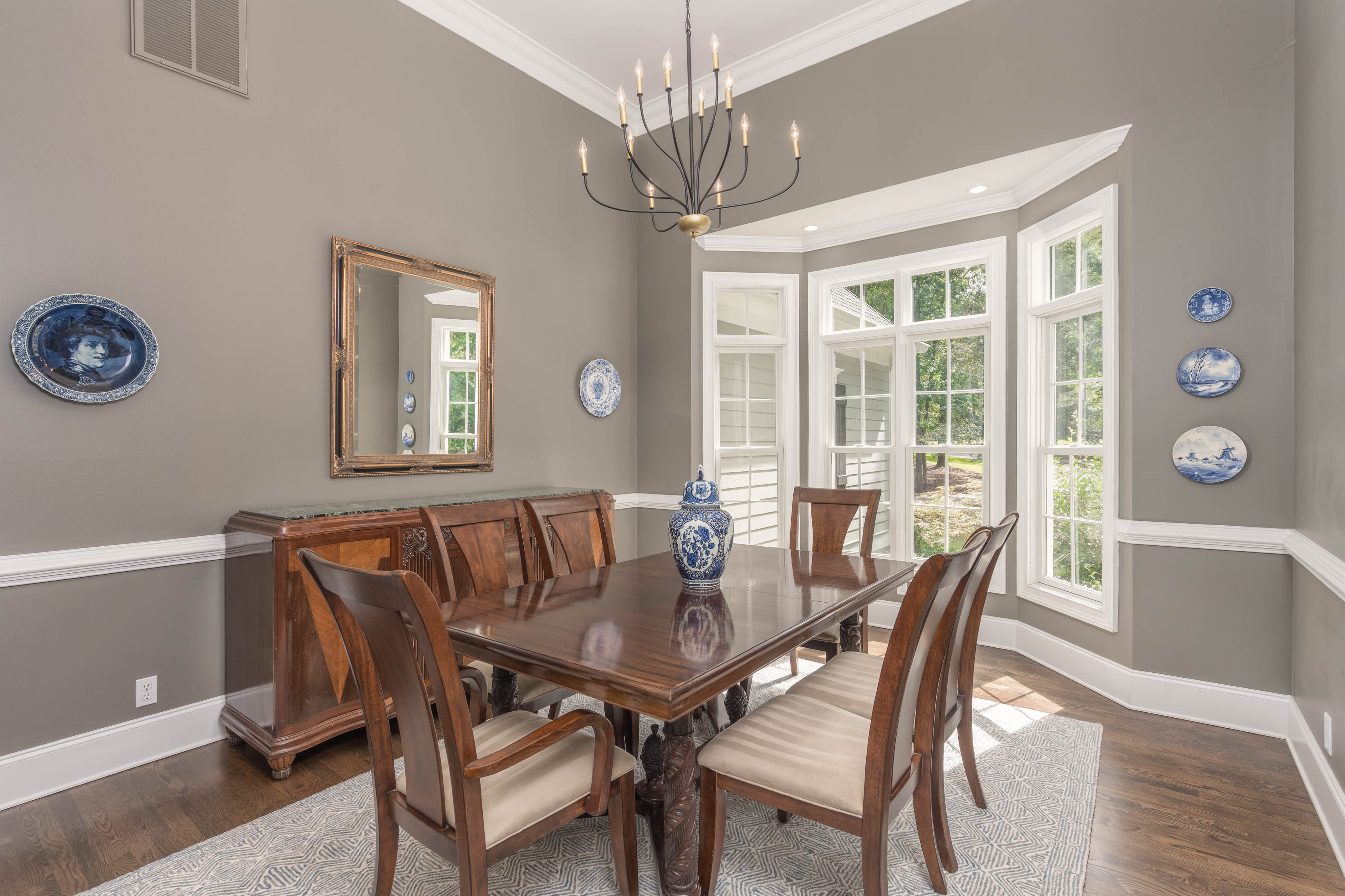 1011 Penfield Way image 9